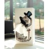 Tissue up cat