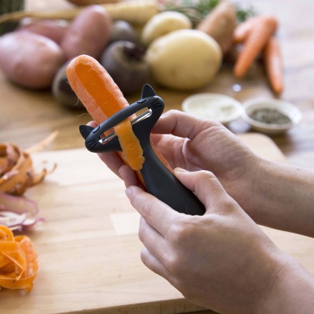 Cat Peeler